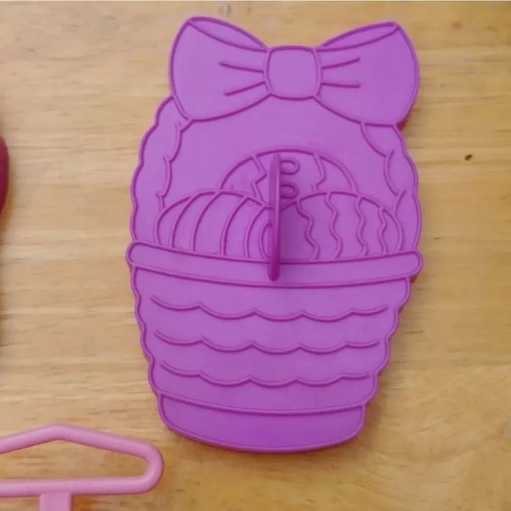 Vintage Wilton Easter Cookie Cutters‎